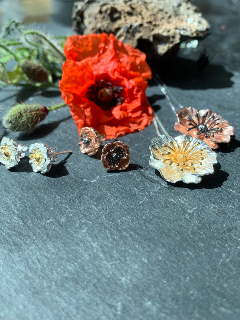 Poppy Pendant