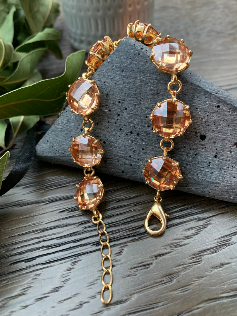 Raindrop Quartz Gold Bracelet