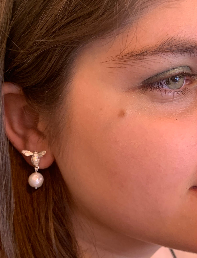 Bee with Baroque Pearl Earrings