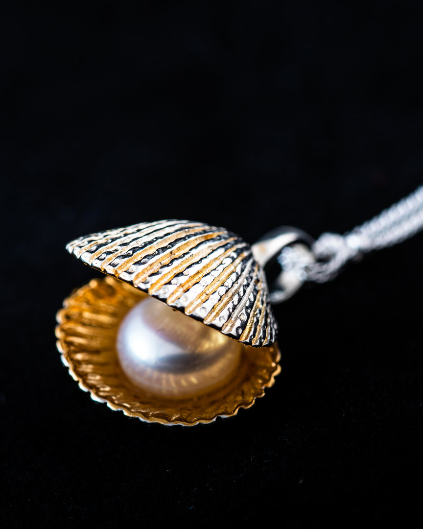 Shell with Pearl Pendant