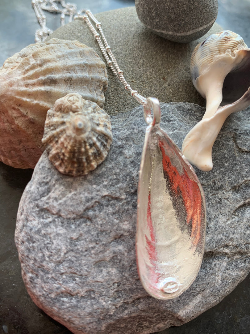 Large Mussel Pendant