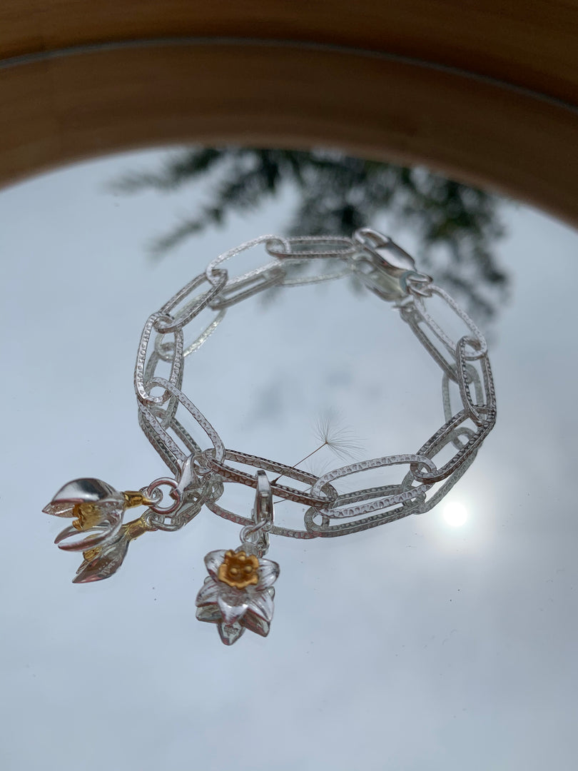 Daffodil Charm