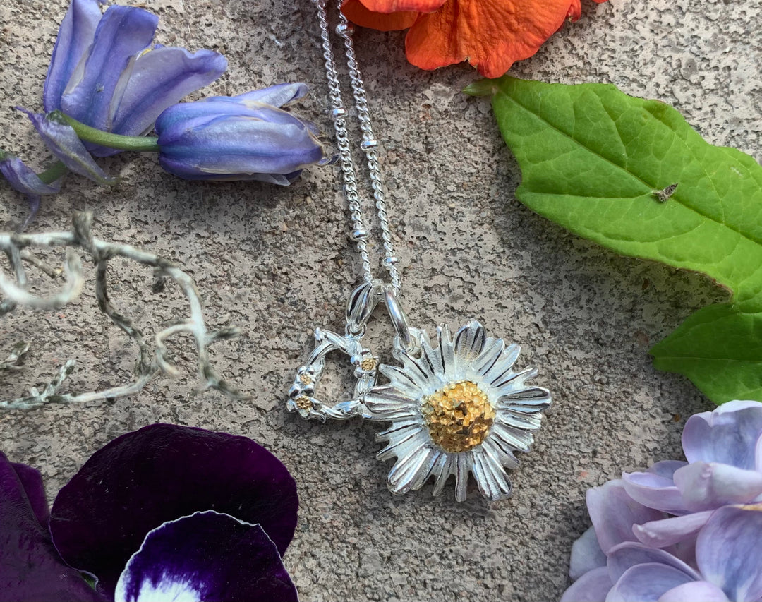 Daisy Pendant