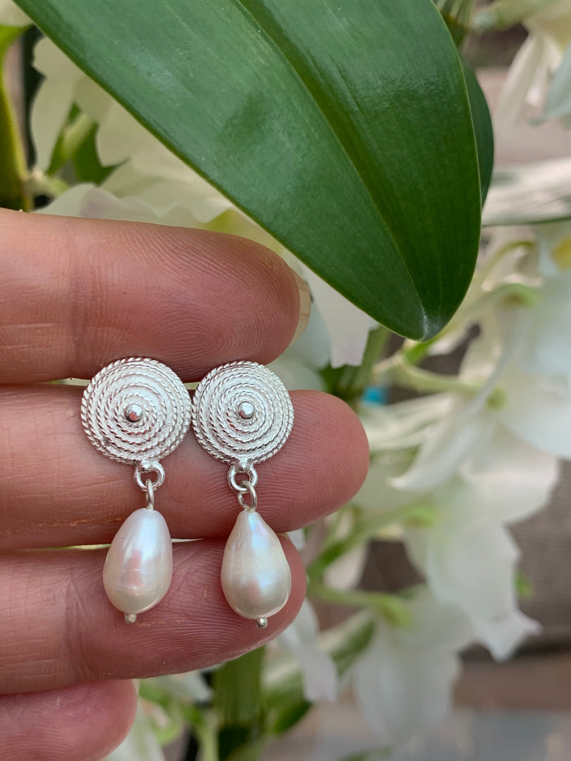 Drop Pearl Earrings