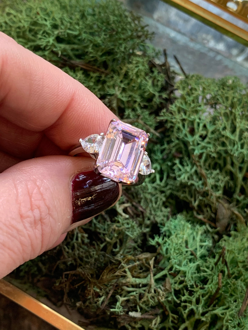 Iris Ring