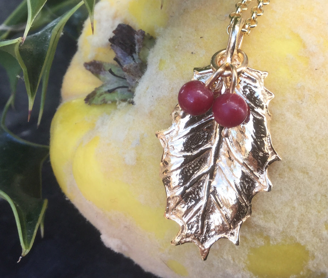 Holly Pendant