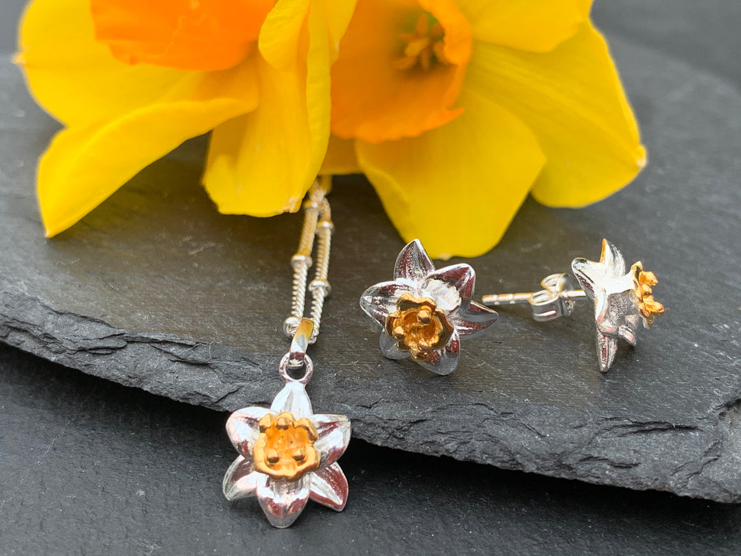 Daffodil Pendant