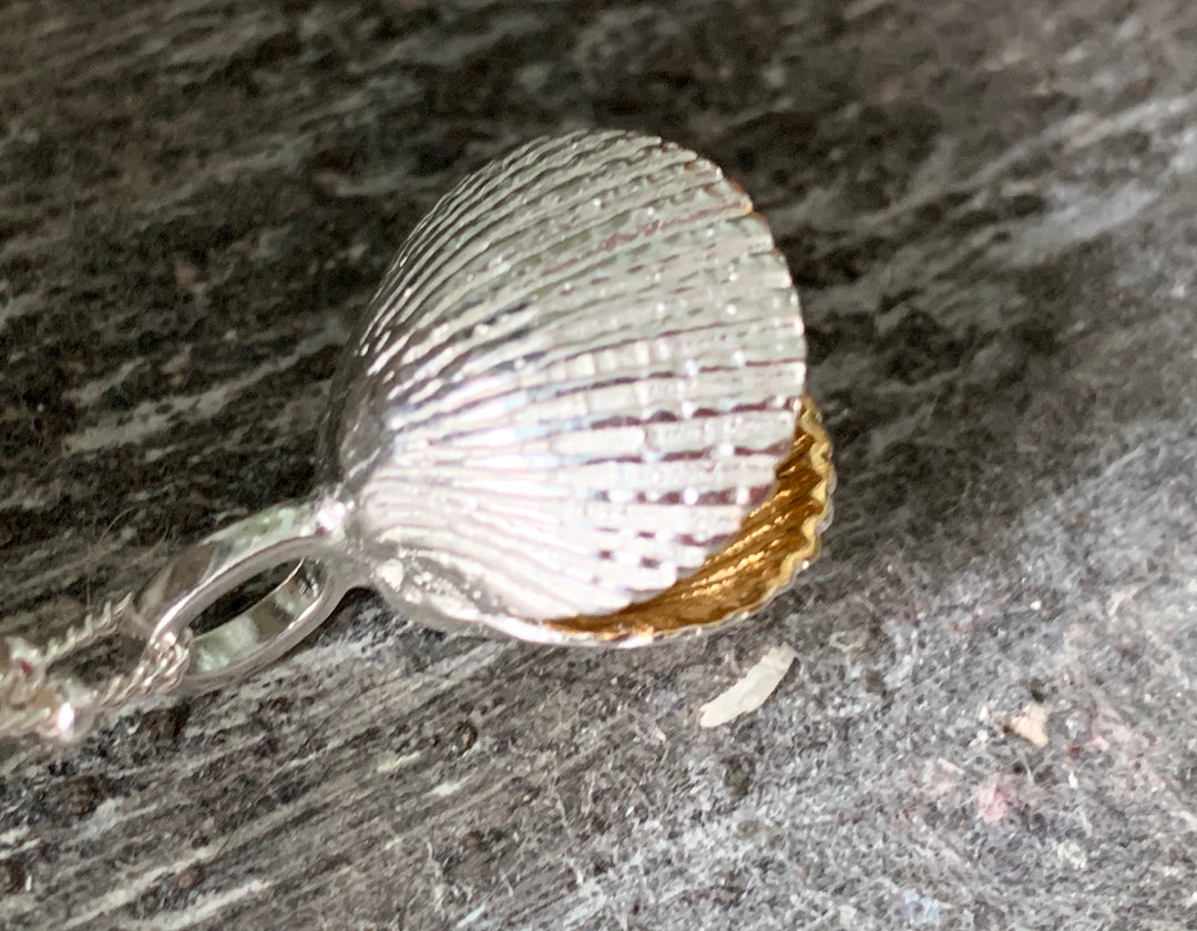 Shell with Pearl Pendant