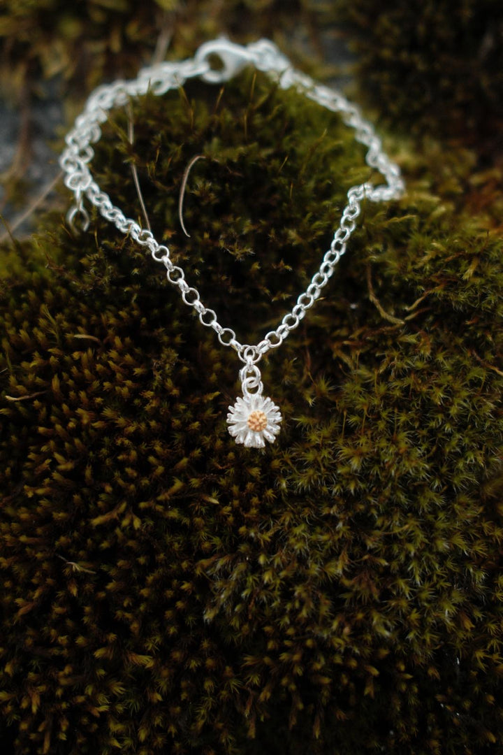Daisy Charm Bracelet