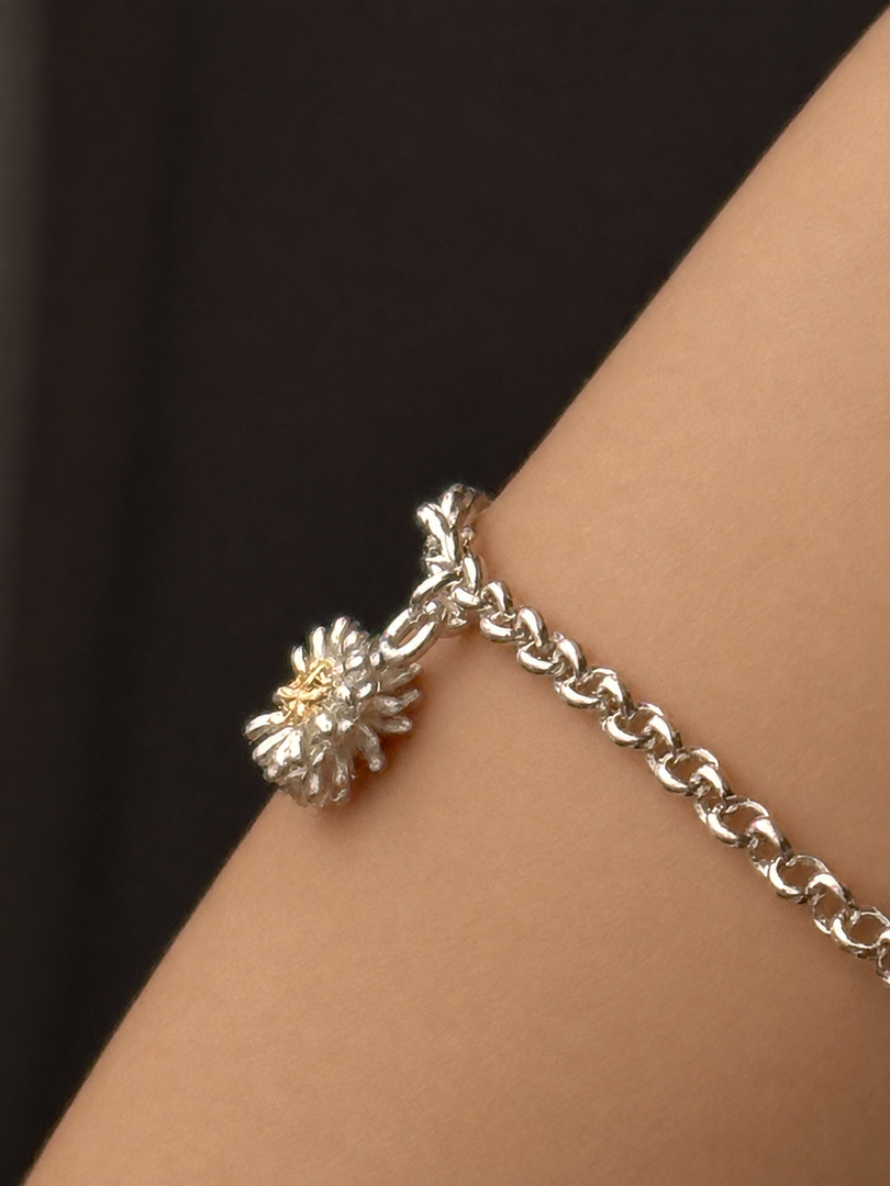 Daisy Charm Bracelet