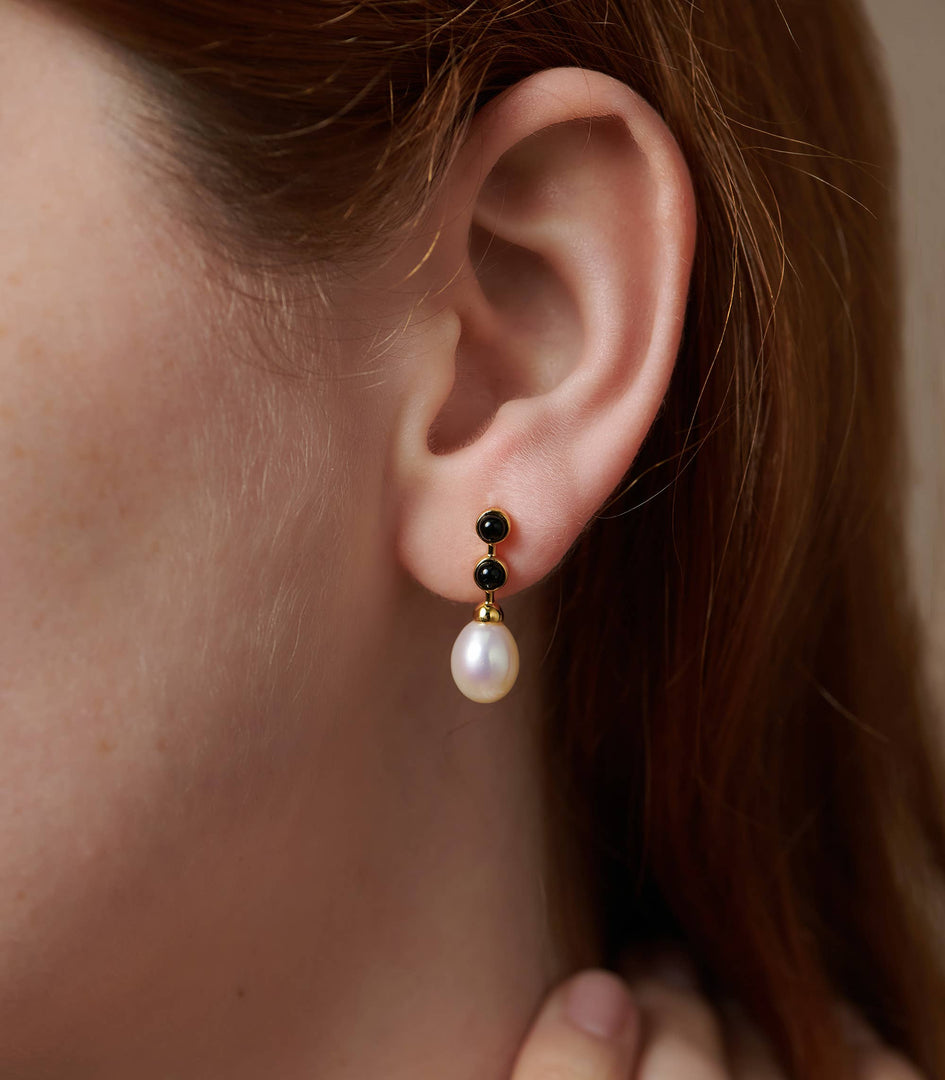 Shab Freshwater Pearl Black Onyx Earrings