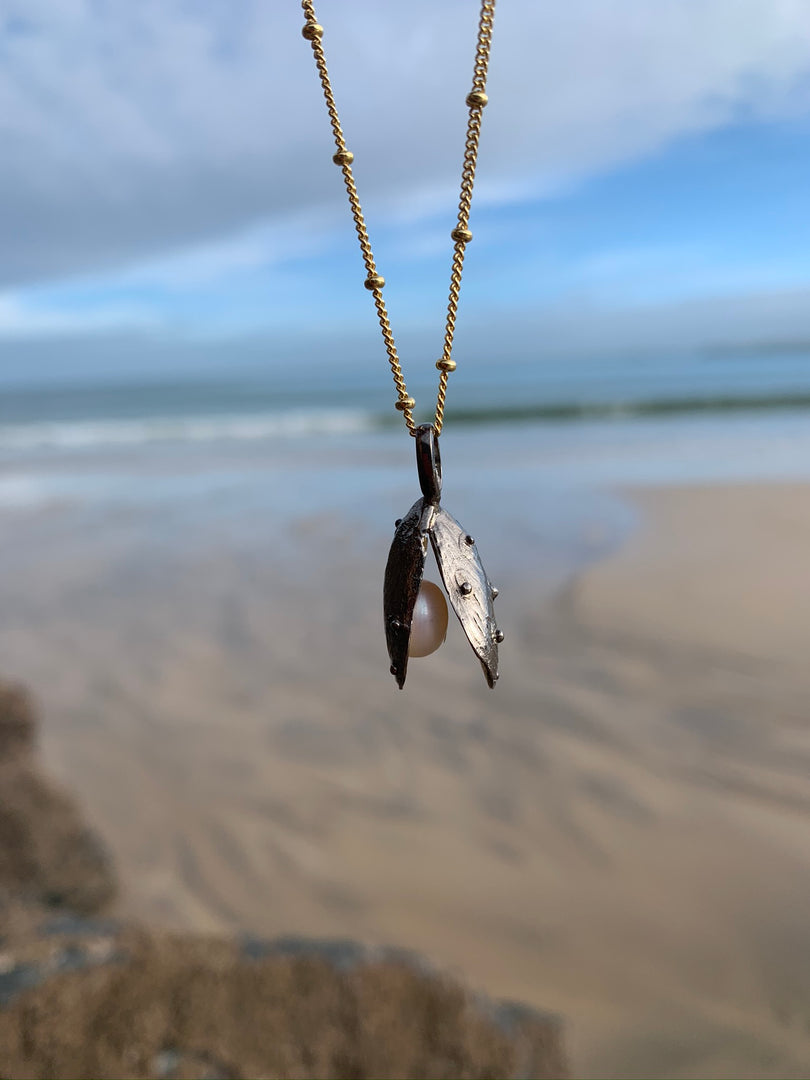 Little Mussel Pendant