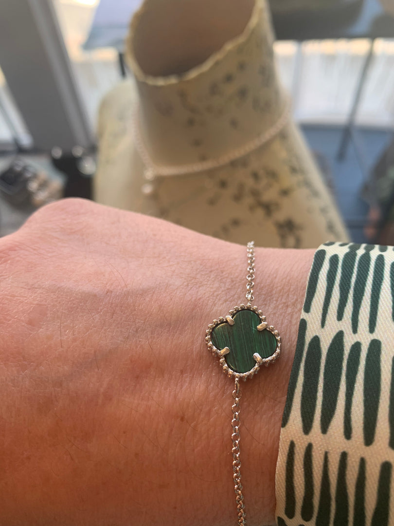 Four Leaf Clover bracelet, Mother of Pearl bracelet, flower