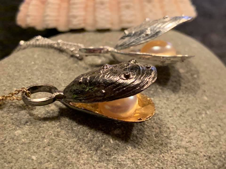 Little Mussel Pendant