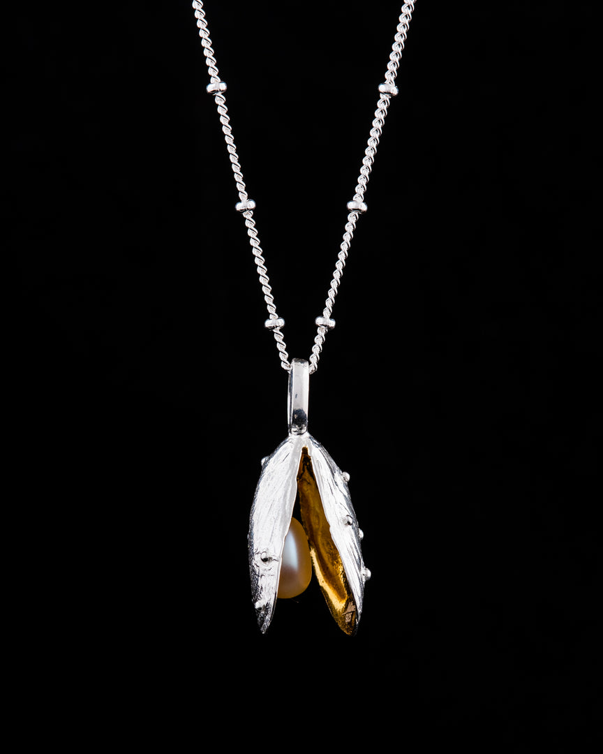 Little Mussel Pendant