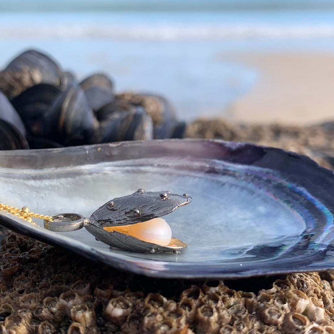 Little Mussel Pendant