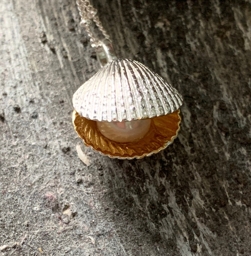 Shell with Pearl Pendant